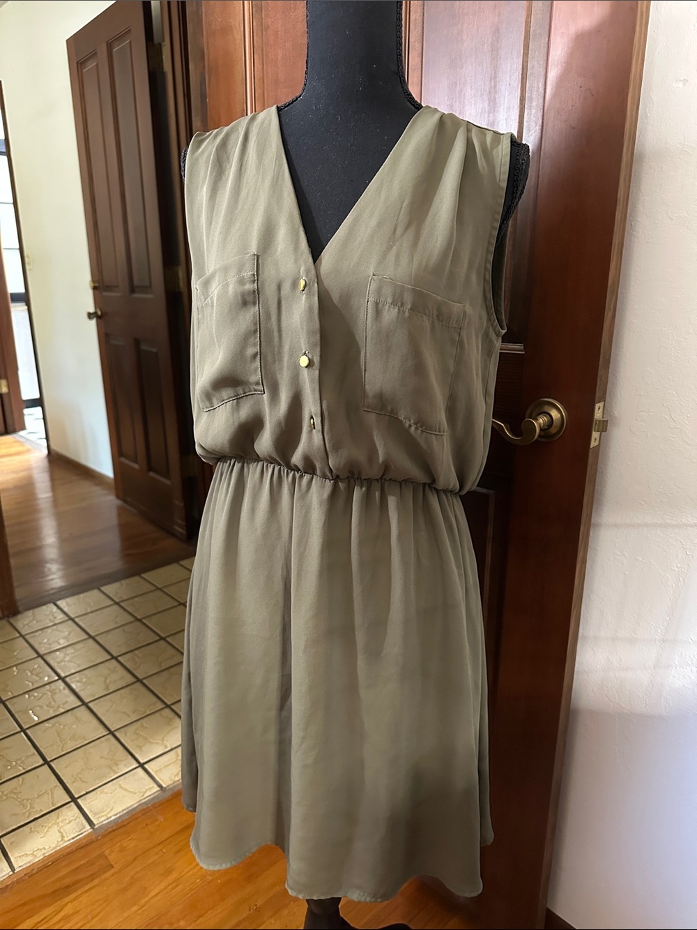H&M Olive Green Sleeveless V-Neck Midi Dress